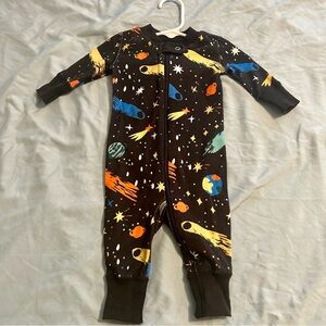 Hanna Anderson 2-way zip space pajamas 0-3 months